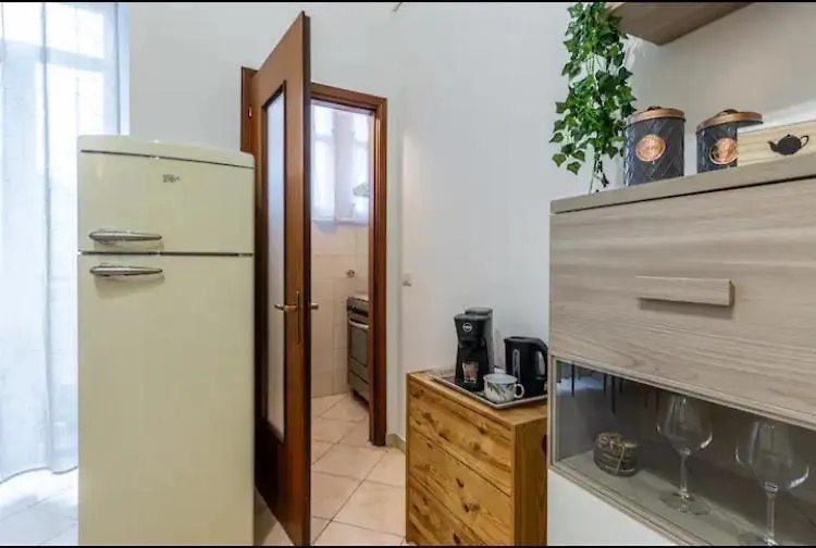 Lr Deluxe Apartments - City Life - Cozy Home Milan Italy
